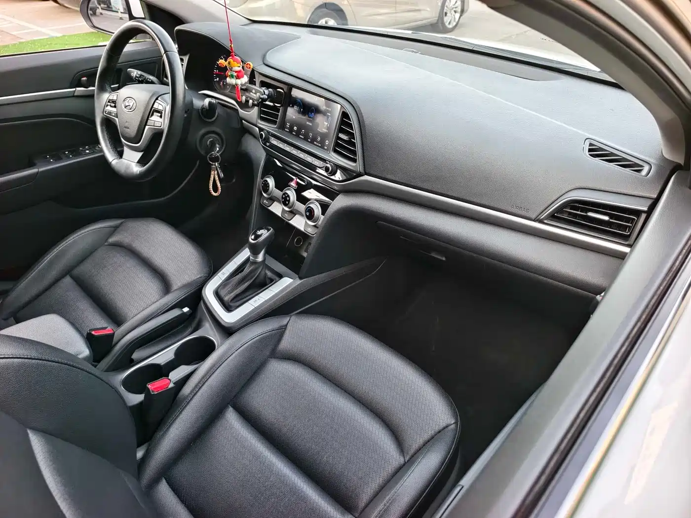 Hyundai Elantra 2020 1.5L CVT Smart Style·Elite фото 16