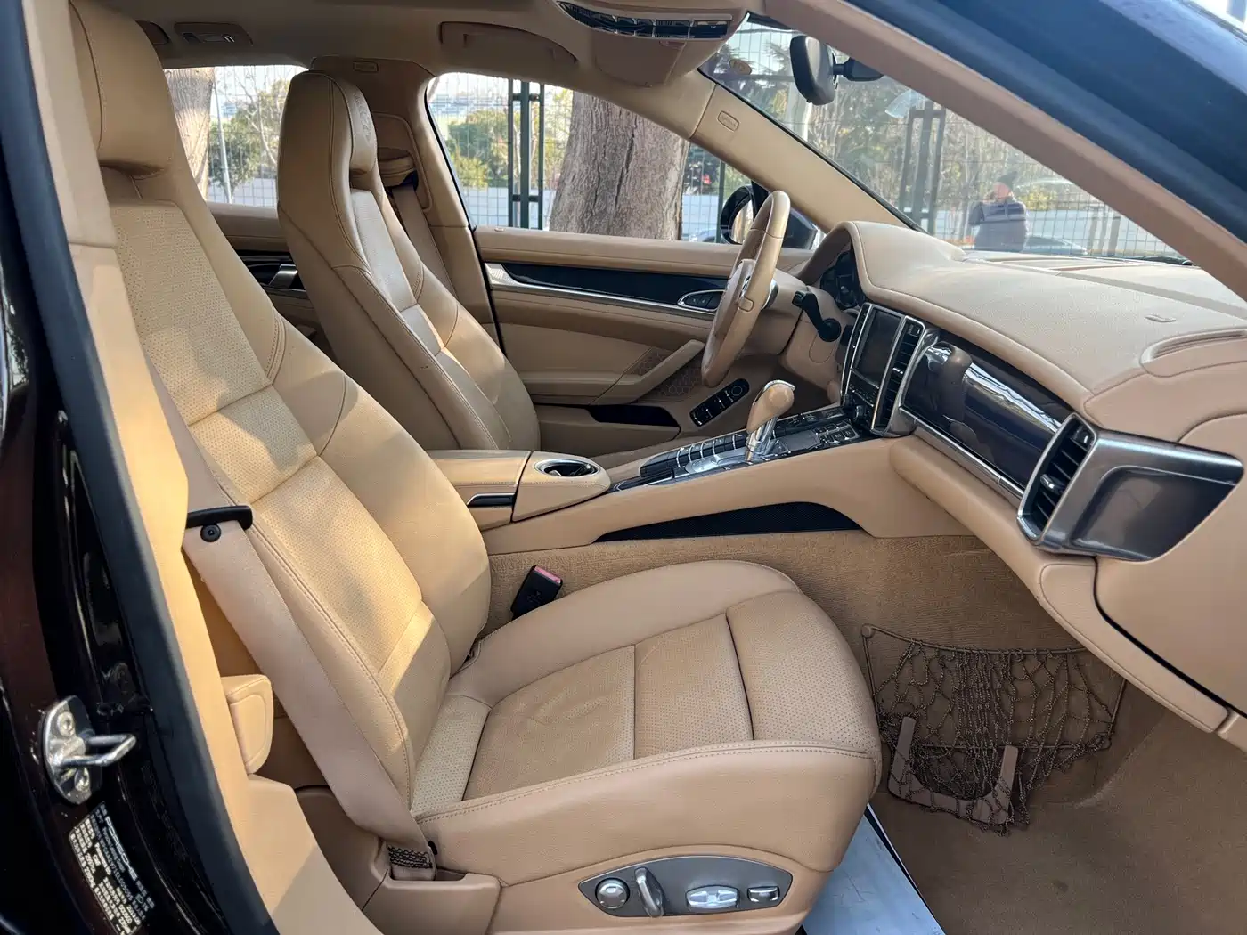 Porsche Panamera 2014 Panamera 3.0T фото 12