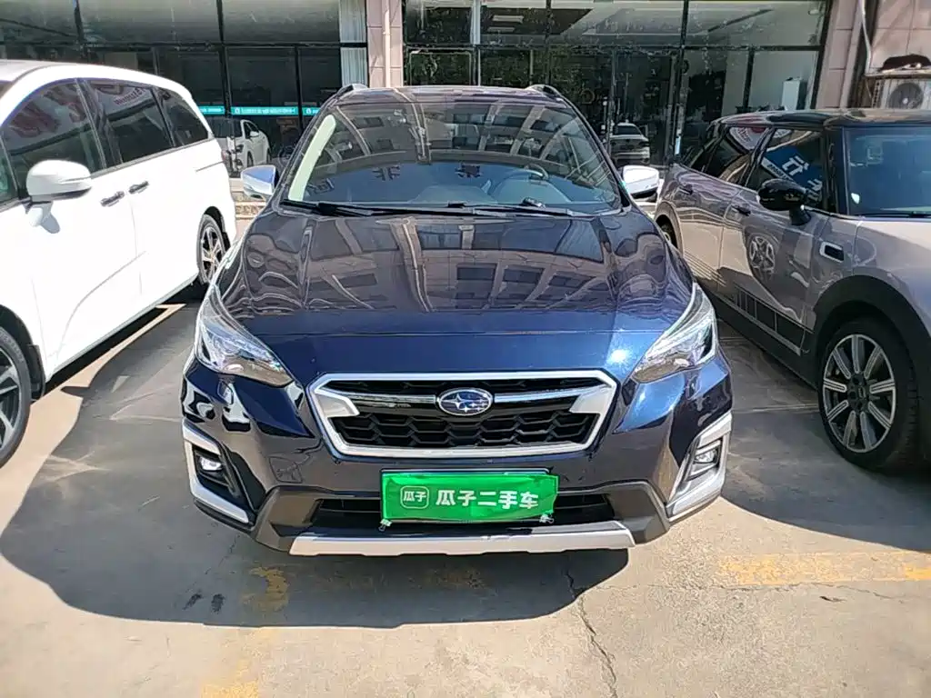 Photo 3 - Subaru XV