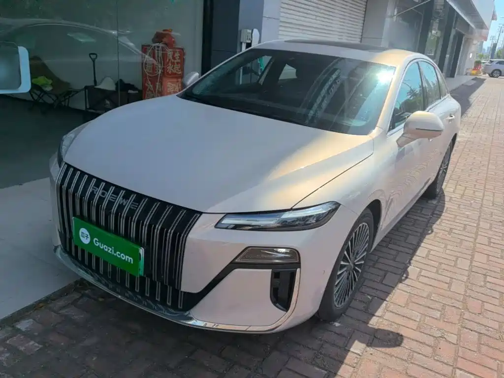 Roewe M7 DMH 2025 Base