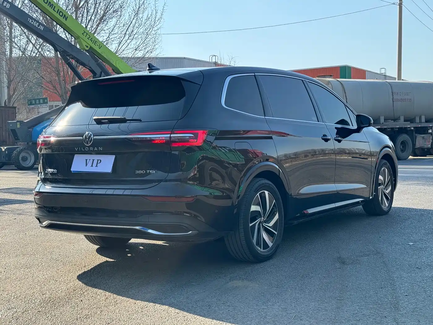 Volkswagen Viloran 2022 380TSI Premium Edition фото 6