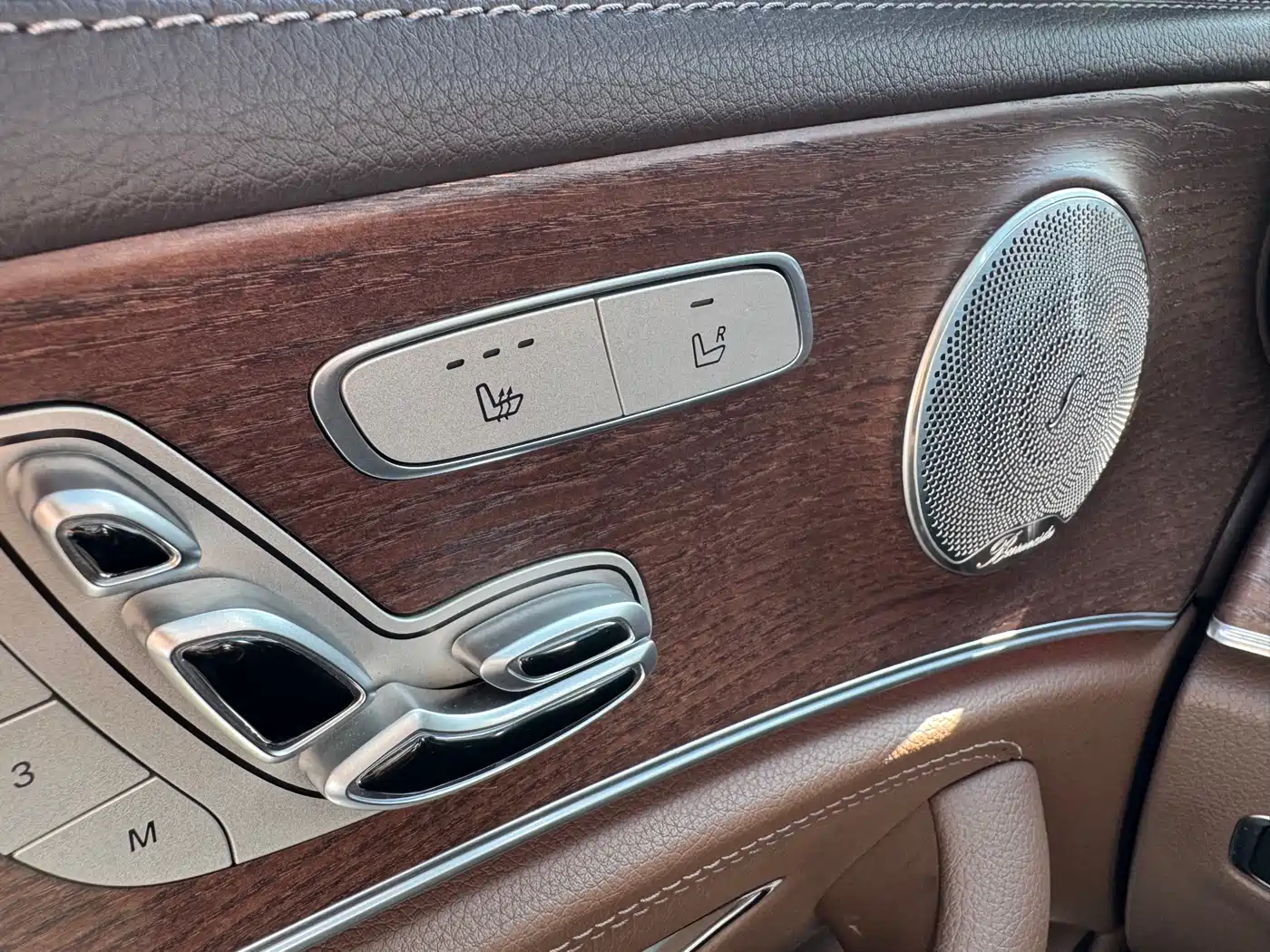 Mercedes-Benz E-Class 2023 E 300 L Luxury фото 12