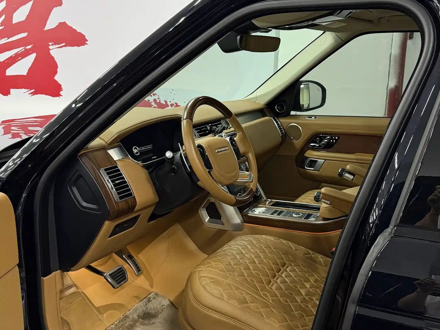 Land Rover Range Rover 2021 5.0 SC V8 SVA Apex Genesis Extended Edition фото 4