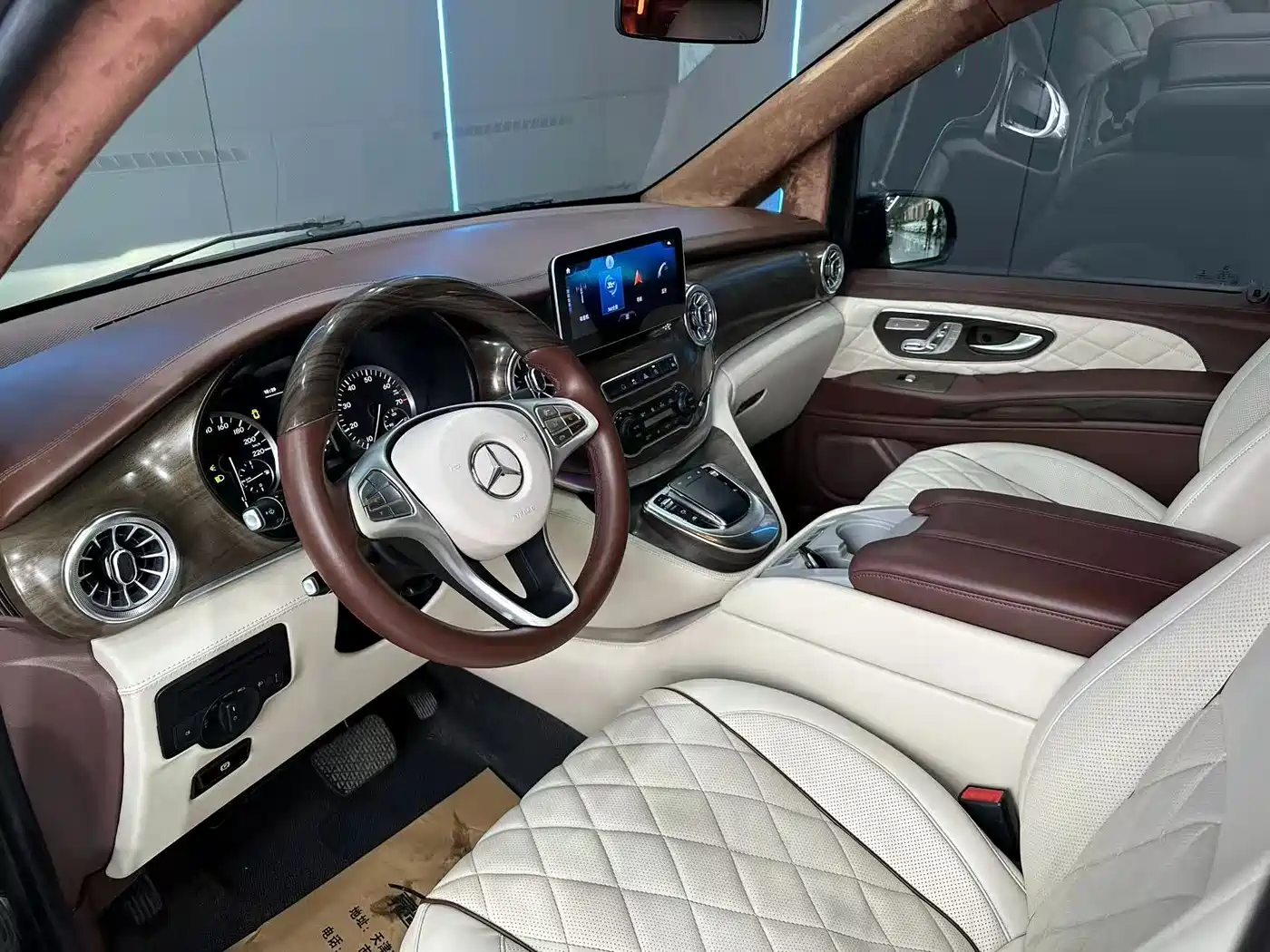 Mercedes-Benz Vito 2016 2.0T Elite Edition фото 11
