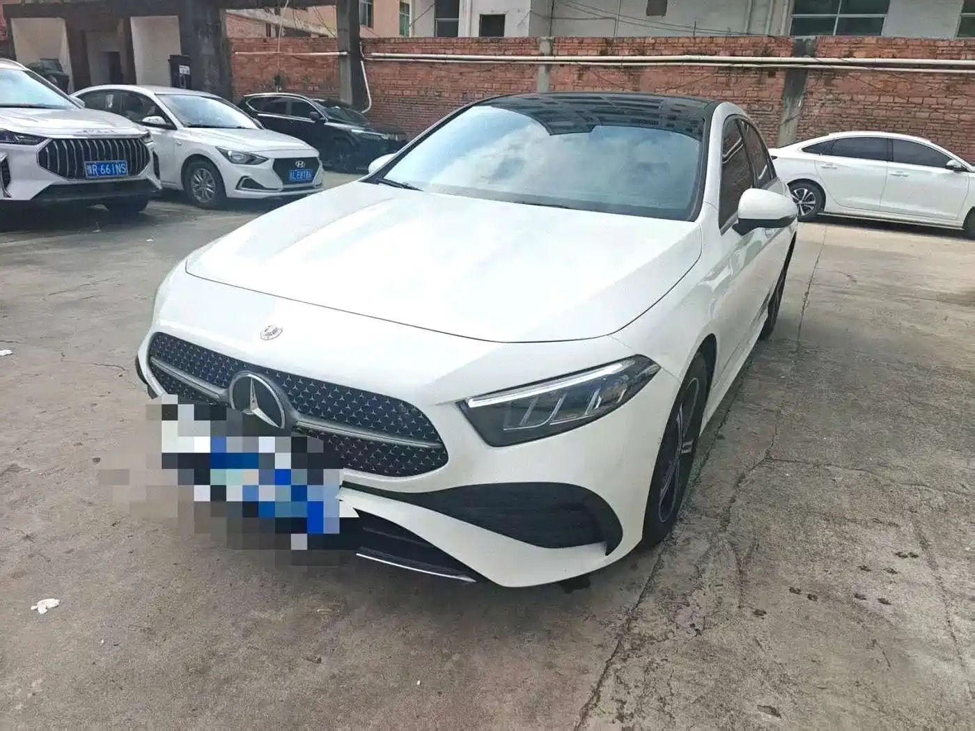 Mercedes-Benz A-Class 2025 2025 A 200 L Fashion Edition