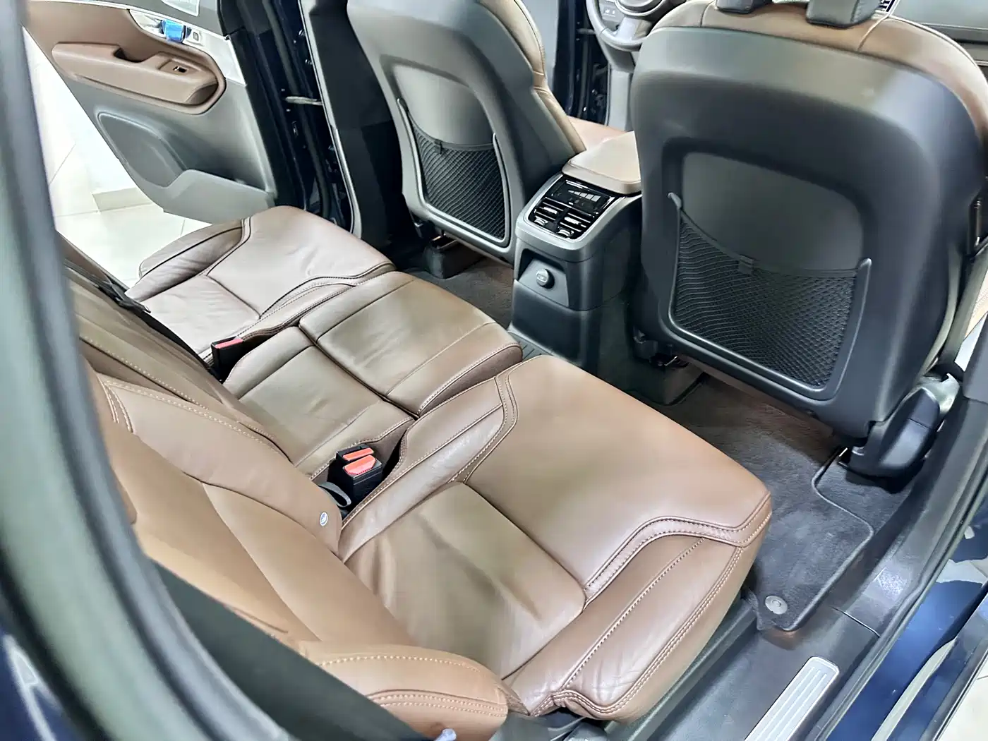 VOLVO XC90 PLUG IN HYBRID