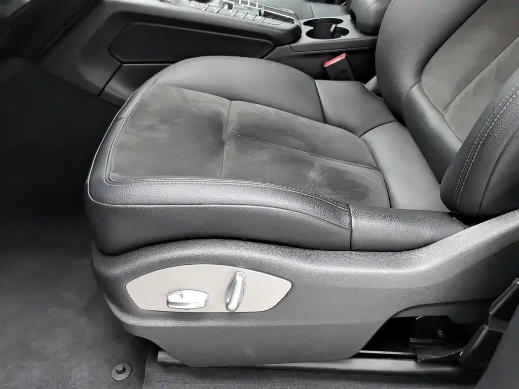 Porsche Macan 2018 Macan 2.0T фото 20