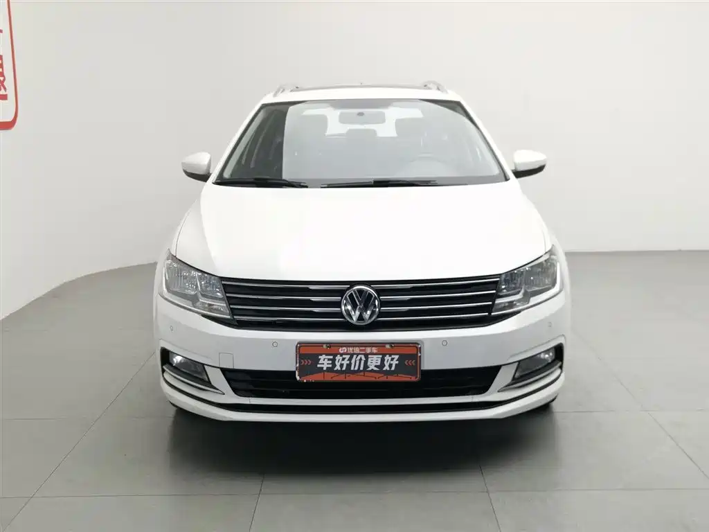 Volkswagen Lavida Tour 2017 180TSI DSG Comfort Edition фото 3