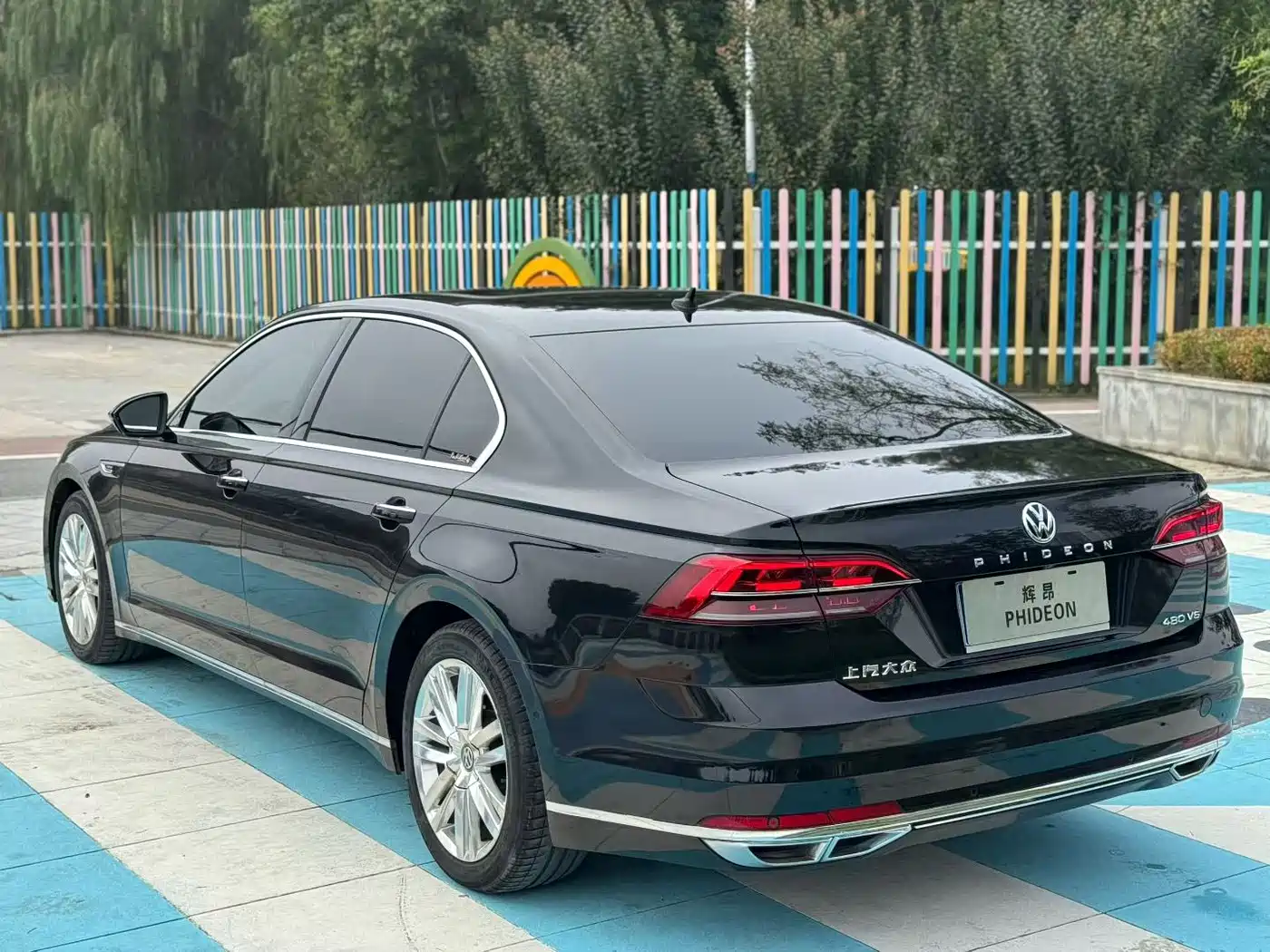 Volkswagen Phideon 2019 480 V6 4WD Flagship Edition China V фото 6