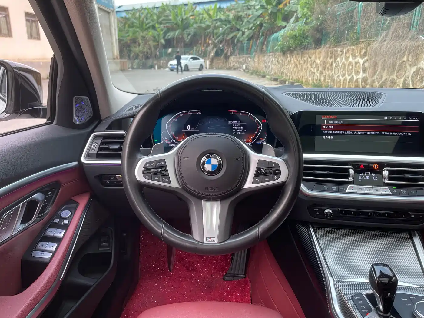 BMW 3 Series 2025 330Li M Sport Night Edition фото 8