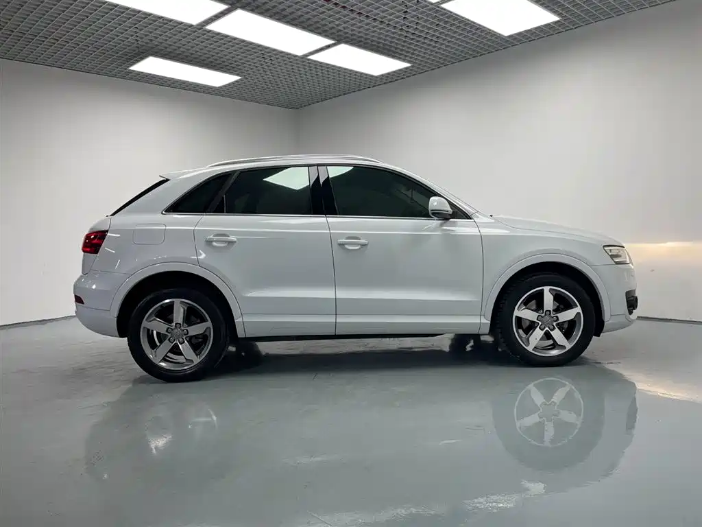 Audi Q3 2013 35 TFSI quattro Comfort фото 5