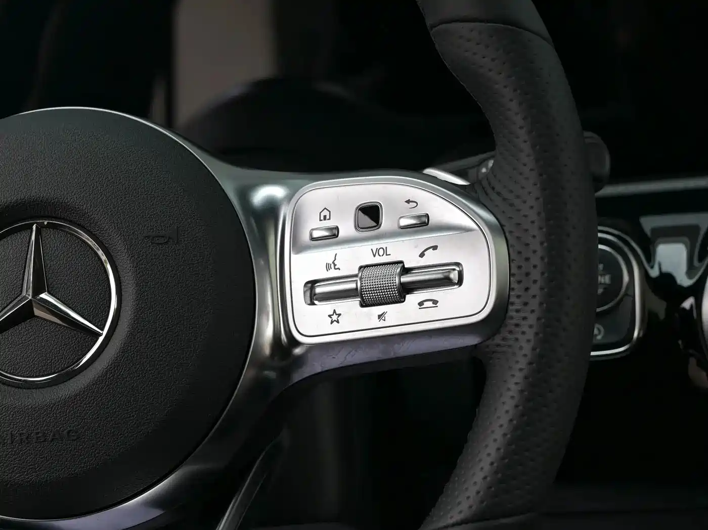 Mercedes-Benz A-Class 2019 A 200 L Sport Sedan фото 15