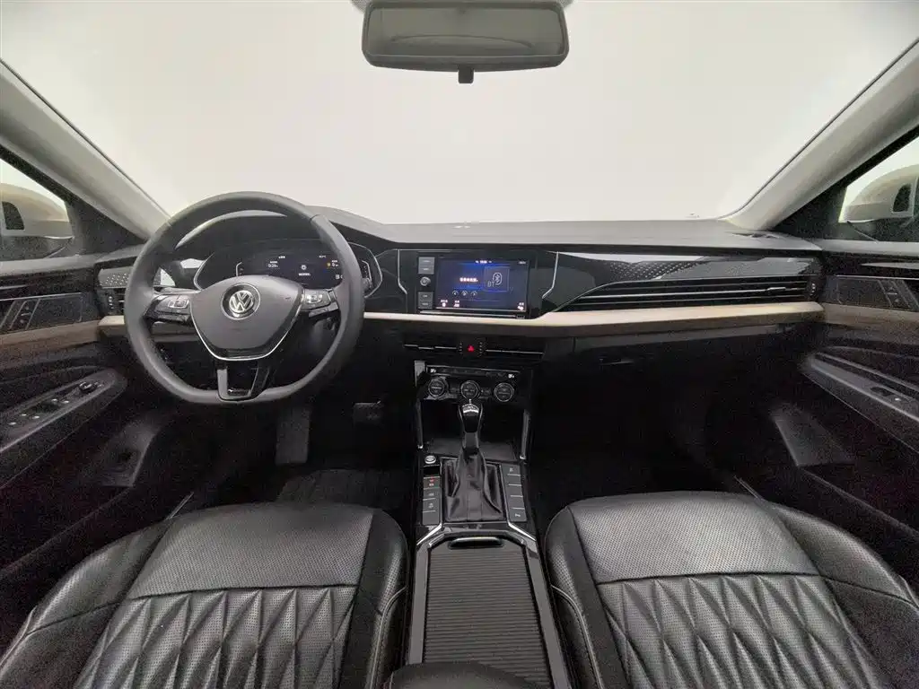 Volkswagen Passat 2019 Model 380TSI Luxury Edition China VI фото 5