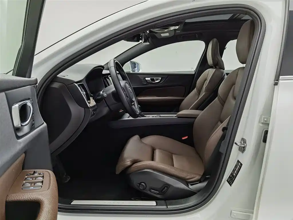 Volvo S60 2021 T4 Smart Vision Luxury фото 10