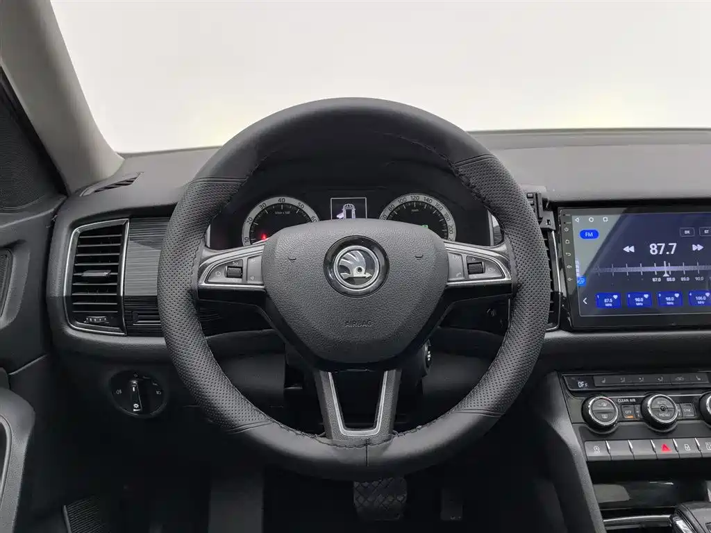 Škoda Kodiaq 2018 TSI330 5-seat FWD Luxury Premium фото 11