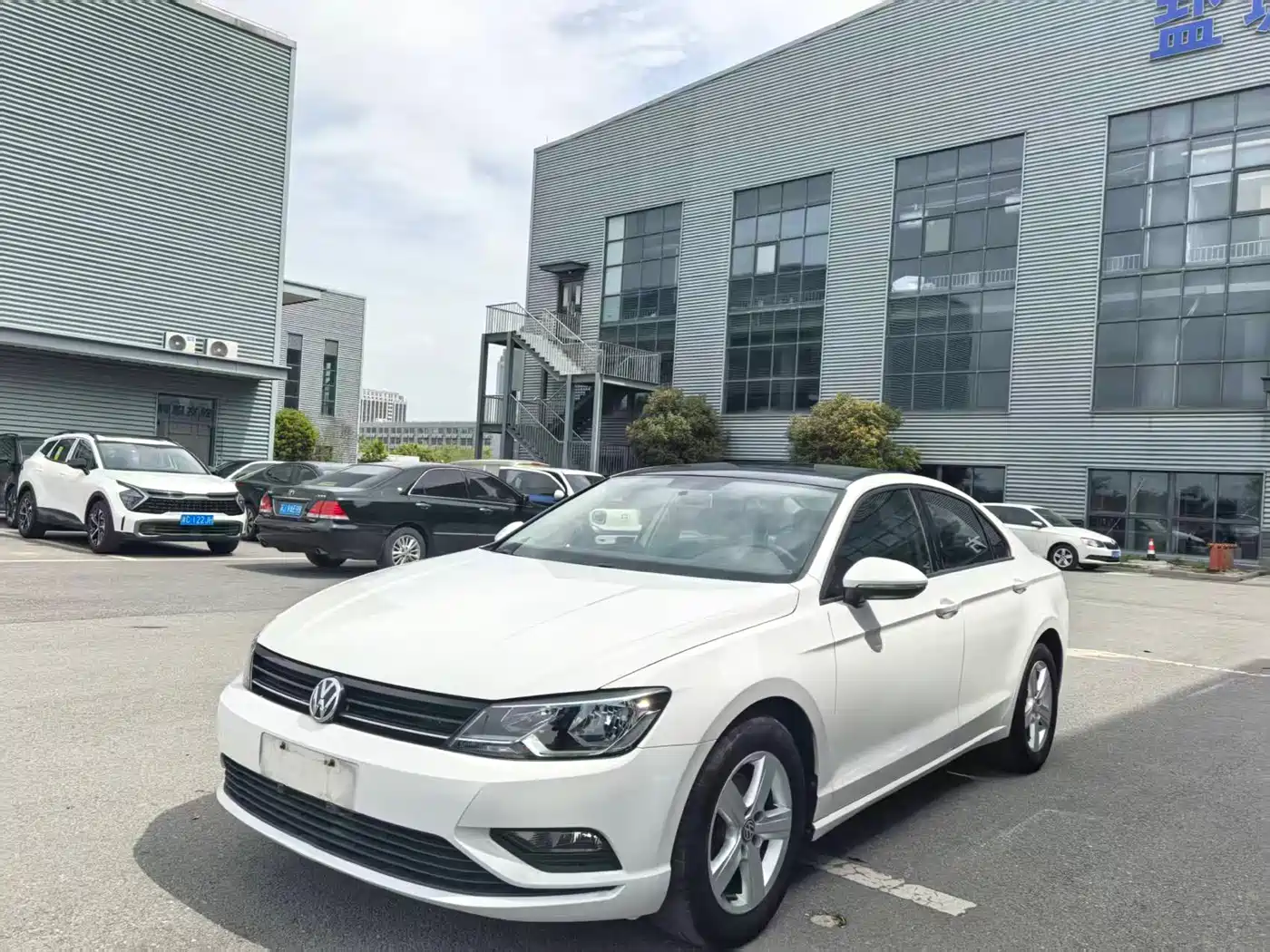Volkswagen Lamando 2017 230TSI DSG Trend Edition