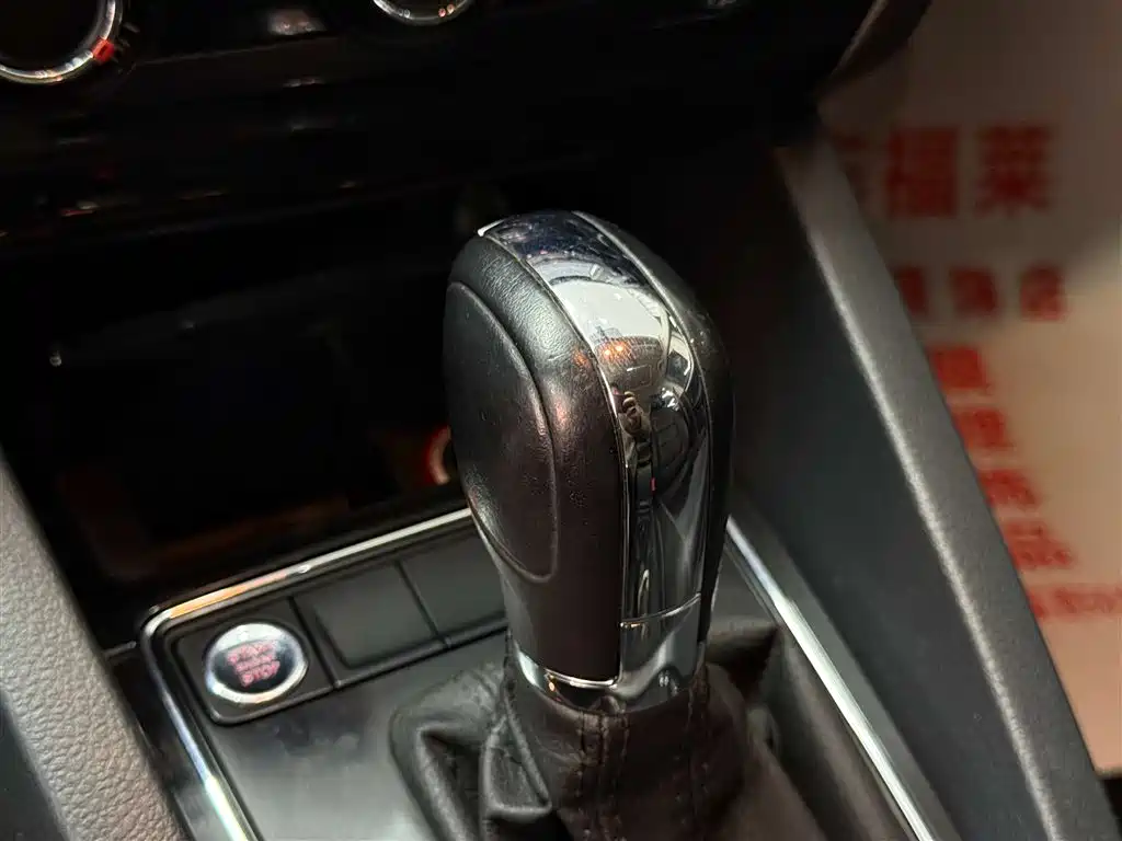 Volkswagen Sagitar 2018 1.6L Automatic Comfort фото 17