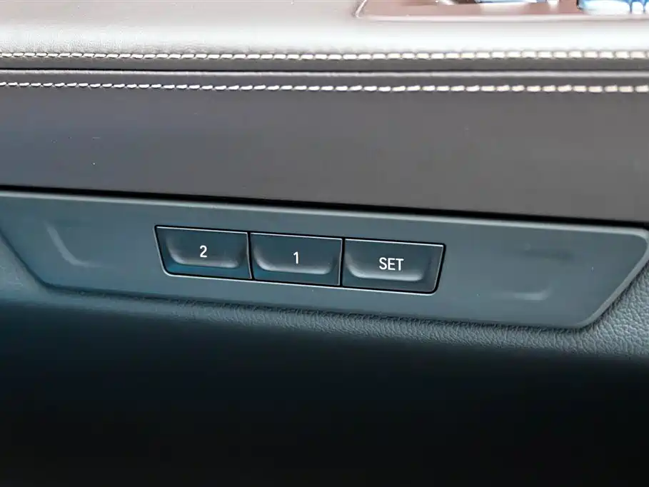 BMW 7 Series 2021 Model 730Li Luxury Package фото 28
