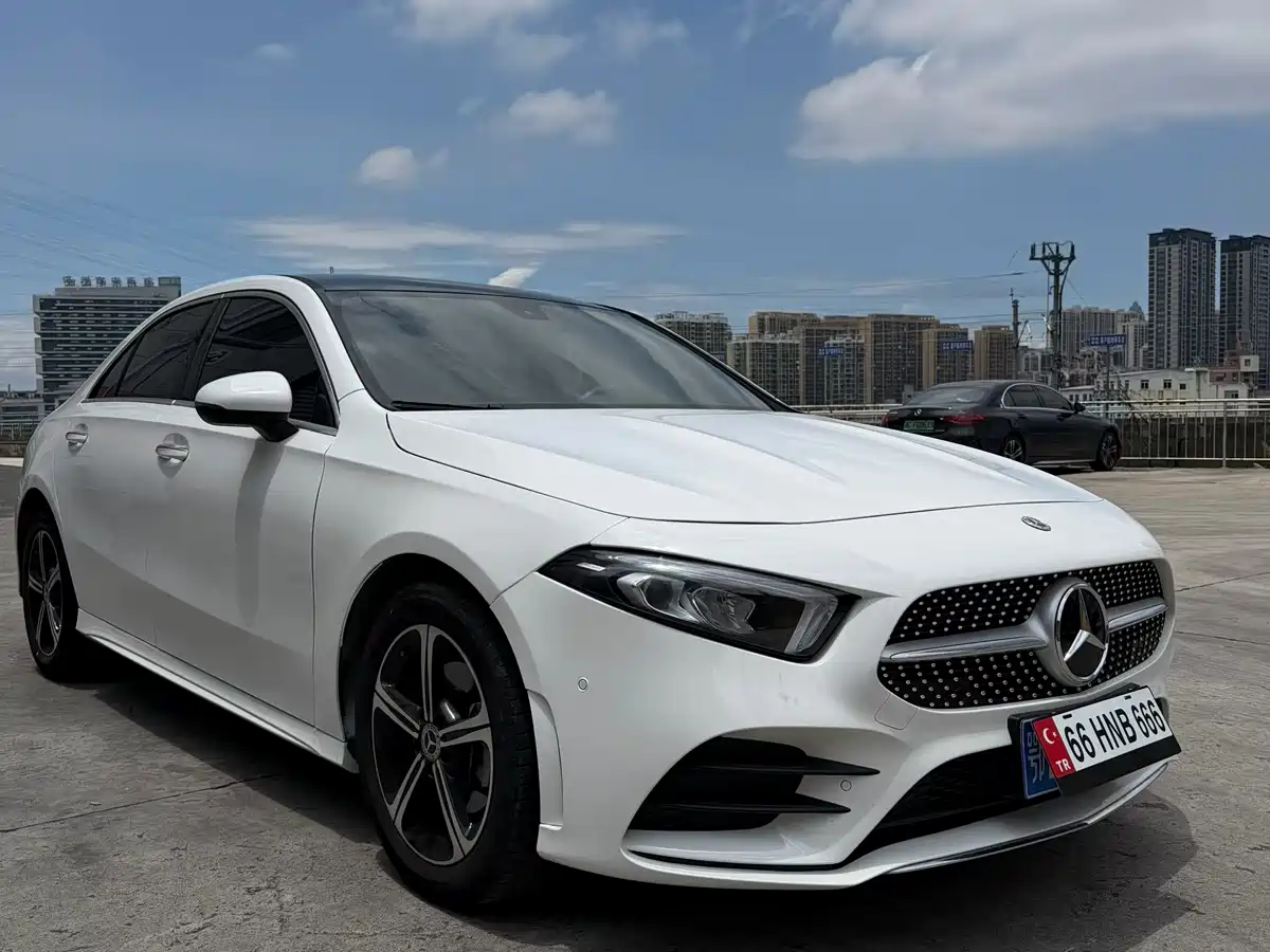 MERCEDES-BENZ CLASS A
