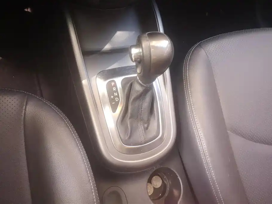 Kia Soul 2013 1.6L AT Premium фото 16