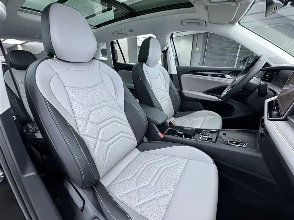 Volkswagen Tayron 2025 Tayron L 330TSI 2WD Elite фото 14