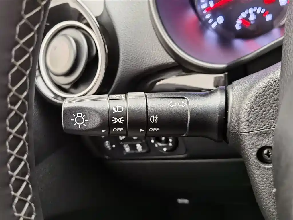 Kia KX1 2019 1.4L Automatic Fun Edition China VI фото 21