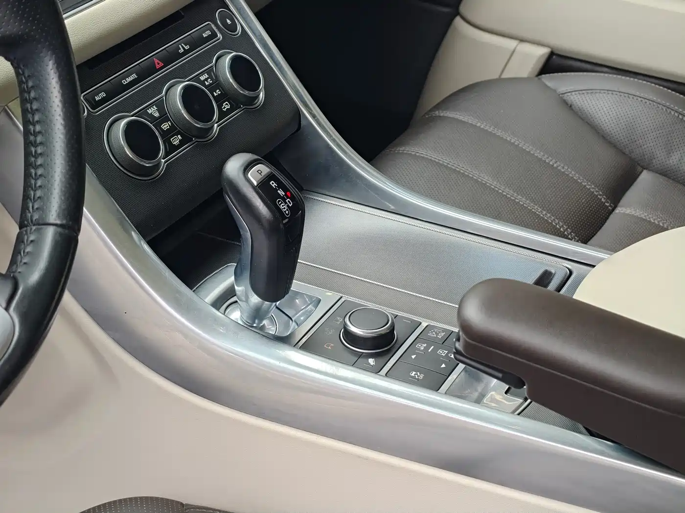 Land Rover Range Rover Sport 2014 3.0 SC V6 HSE DYNAMIC фото 8