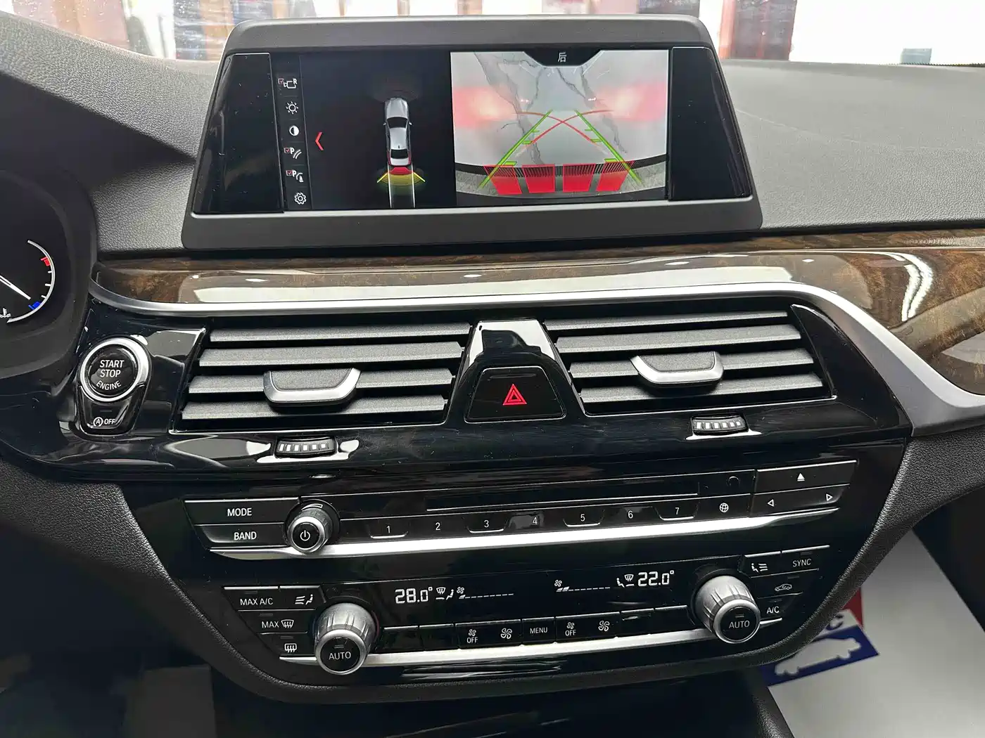 BMW 5 Series 2018 528Li Launch Special Edition фото 16