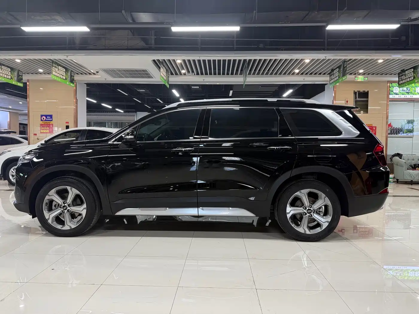 Volkswagen Passat 2019 330TSI Luxury Edition China VI фото 3