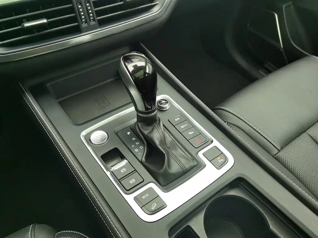 BYD Tang 2019 2.0T Automatic Smart Connect Luxury 5-seater China VI фото 13