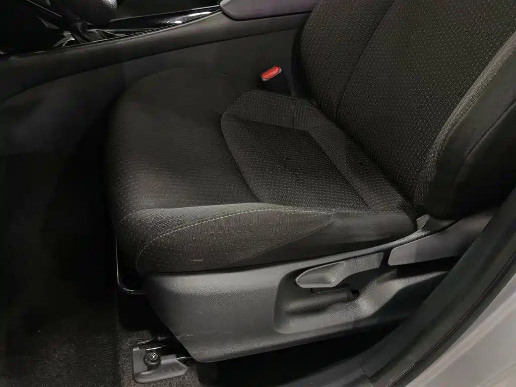 Toyota IZOA 2020 2.0L Yi Xiang Edition фото 20