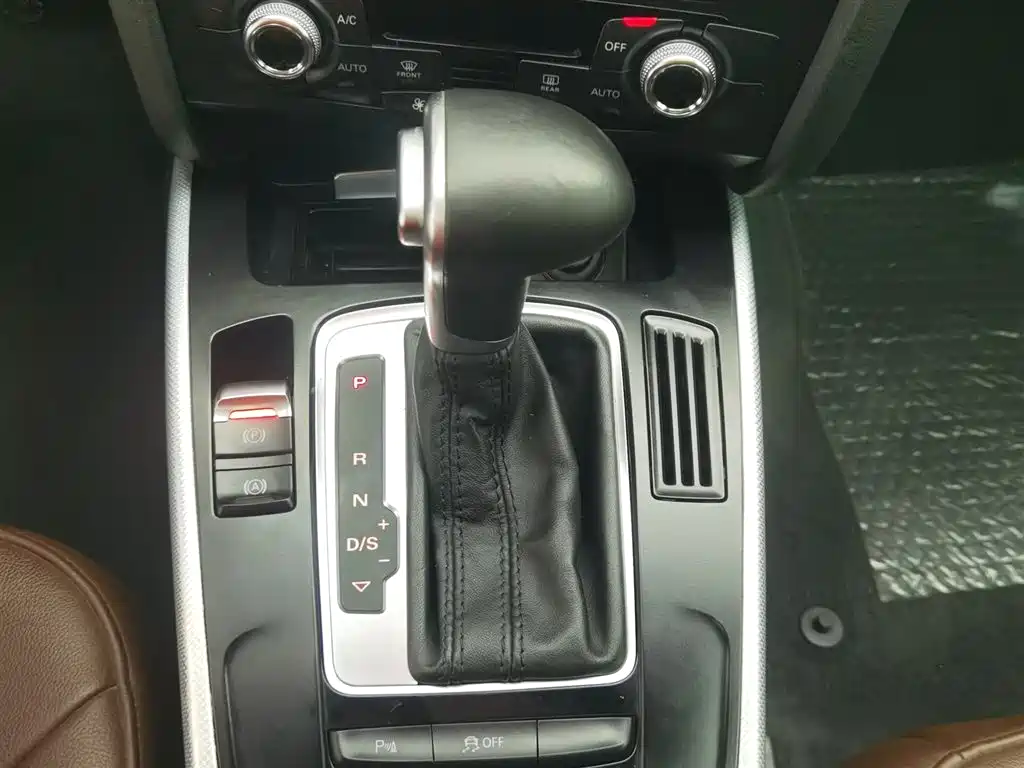 Audi A4L 2015 35 TFSI Auto Standard фото 13