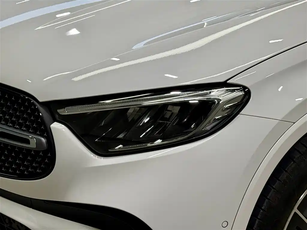 Mercedes-Benz GLC 2025 Model Year GLC 260 L 4MATIC Luxury фото 8