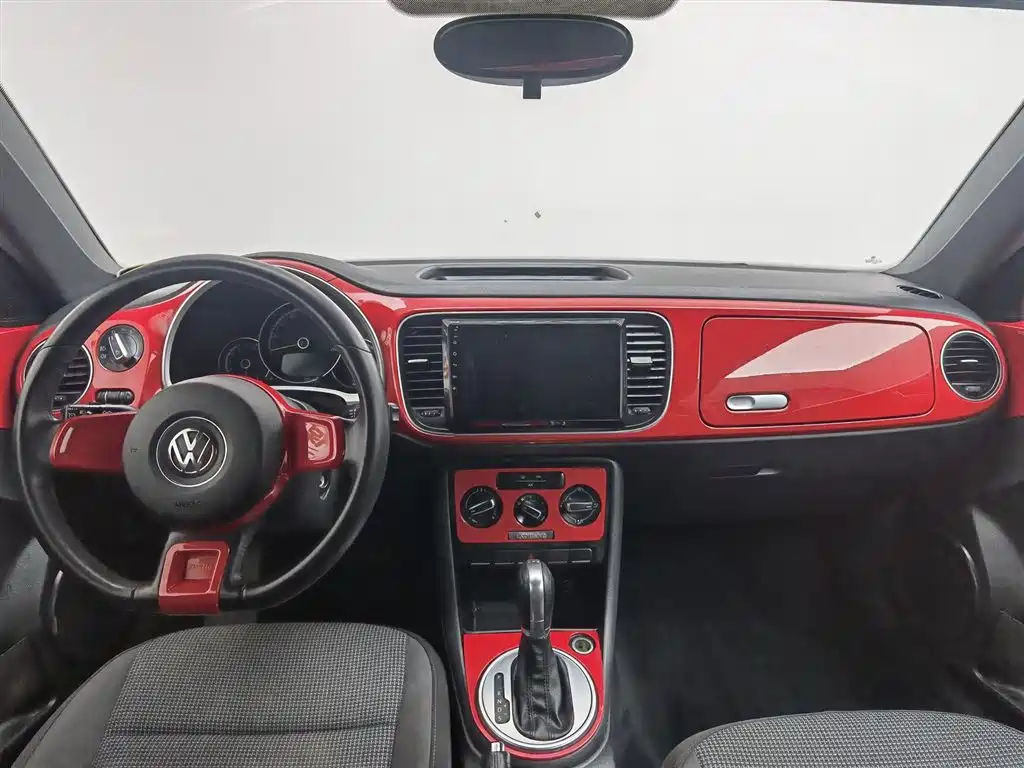 Volkswagen Beetle 2015 180TSI фото 5