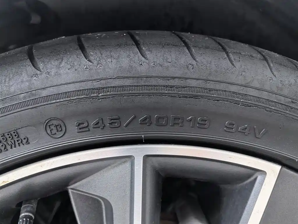 Lynk & Co 02 Hatchback 2022 2.0TD Pro фото 24