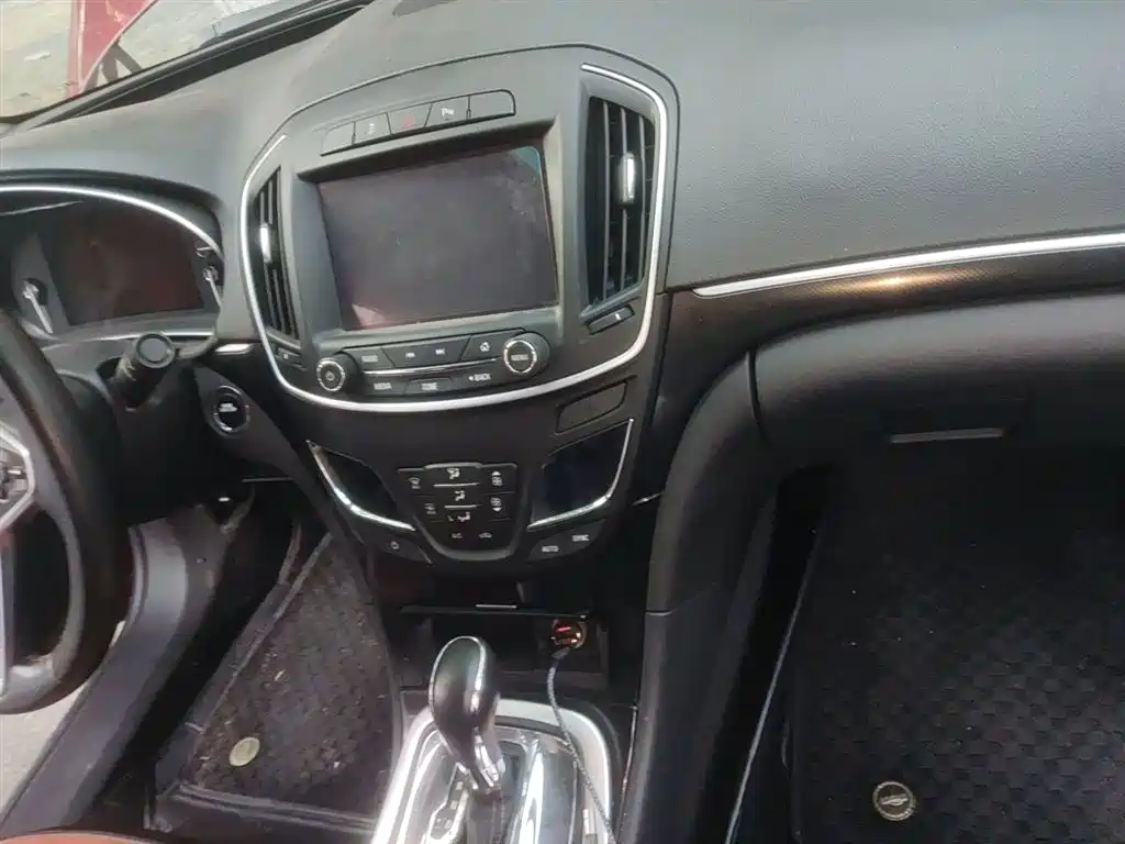 Buick Regal 2015 1.6T Elite Tech Edition фото 11
