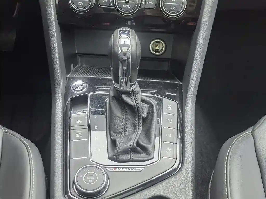Volkswagen Tharu 2019 Model 330TSI 4WD Flagship Edition China VI фото 13