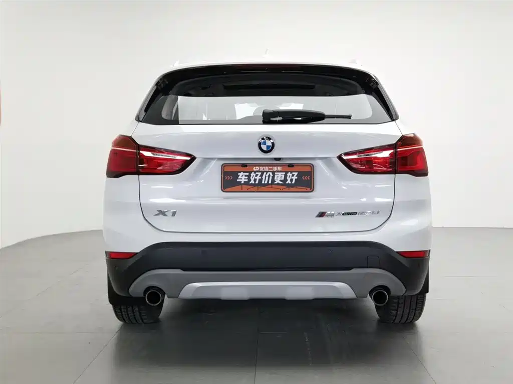 BMW X1 2018 xDrive20Li Premium Model фото 4