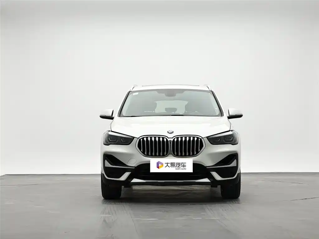 BMW X1 2020 sDrive20Li Premium Edition фото 2