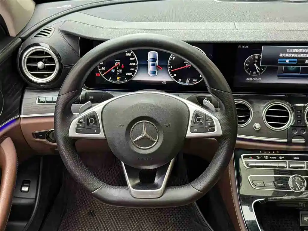 Mercedes-Benz E-Class 2017 Model E 320 L 4MATIC фото 6