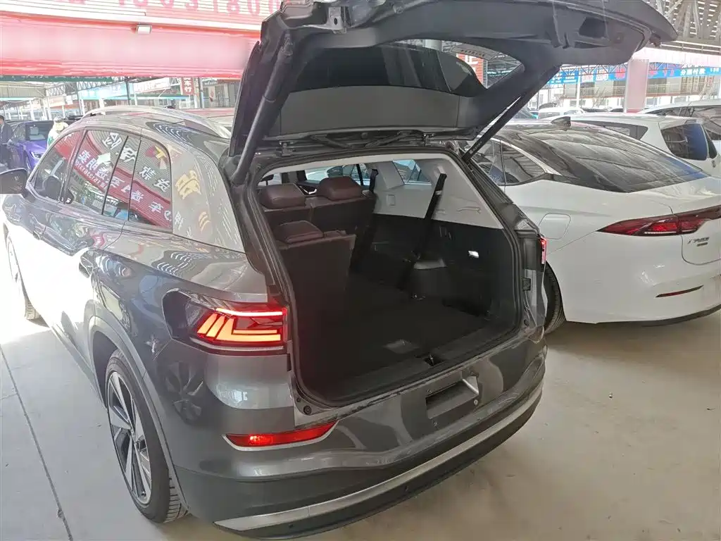 Volkswagen ID.6 X 2021 1st Edition ID. First Sight фото 19