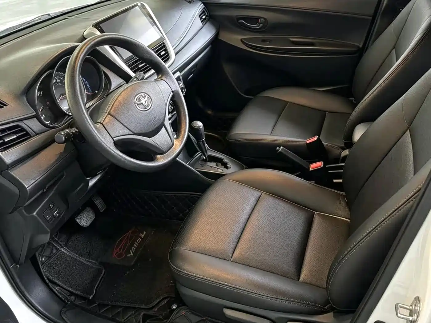 Toyota YARiS L Zhi Xuan 2018 1.5E CVT Champion Limited Edition фото 5