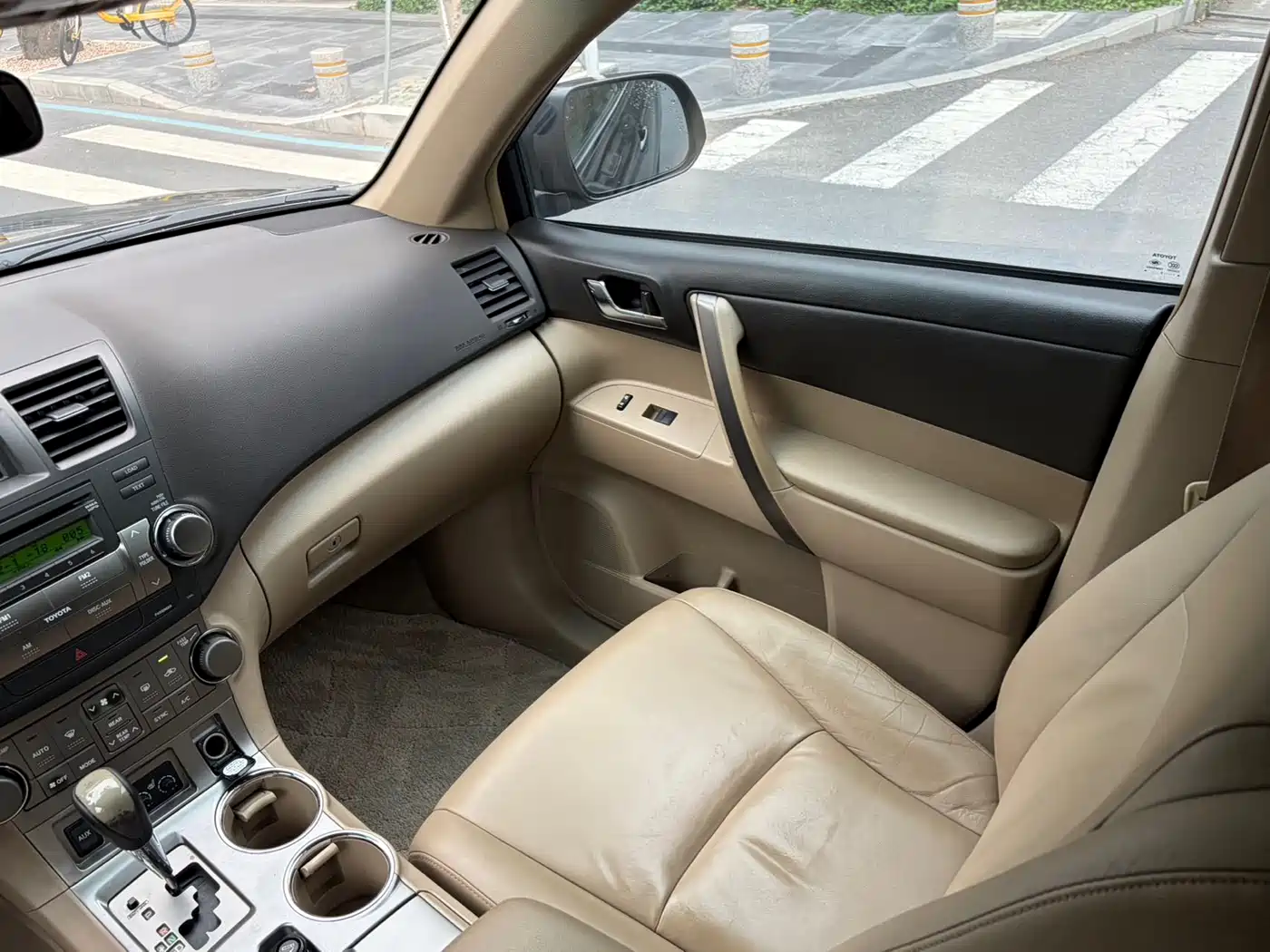 Toyota Highlander 2009 3.5L 4WD 7-seater Luxury Edition фото 9