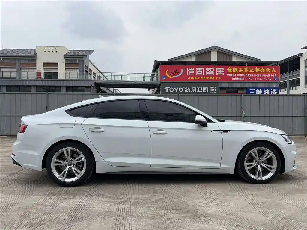 Audi A5 (Import) 2019 Sportback 40 TFSI Fashion фото 4