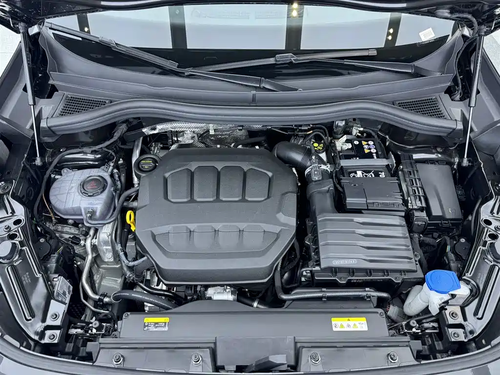 Volkswagen Tayron 2025 Tayron L 330TSI 2WD Elite фото 8