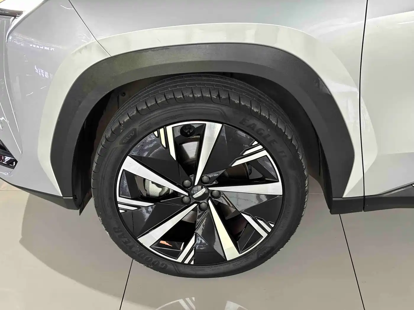 GEELY AUTOMOBILE BOYUE L