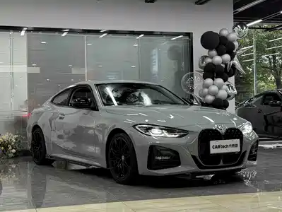 BMW 4