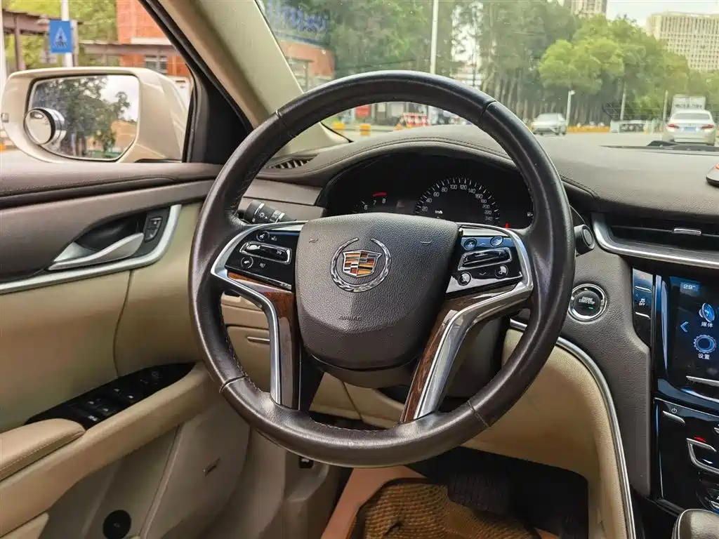 Cadillac XTS 2014 2014 28T Technology Edition