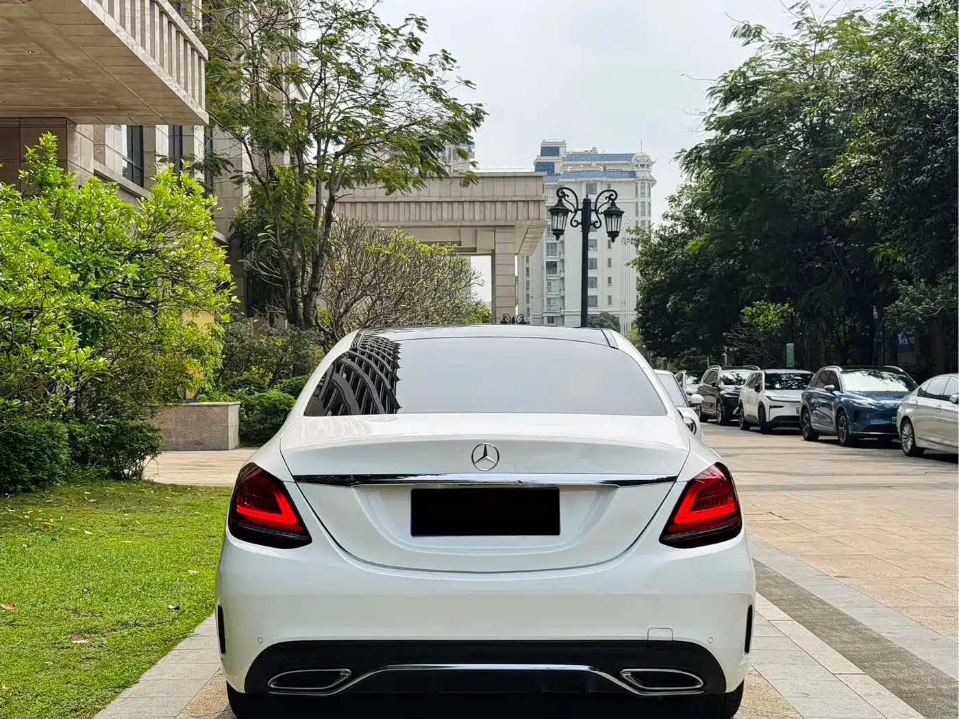 MERCEDES-BENZ C CLASS