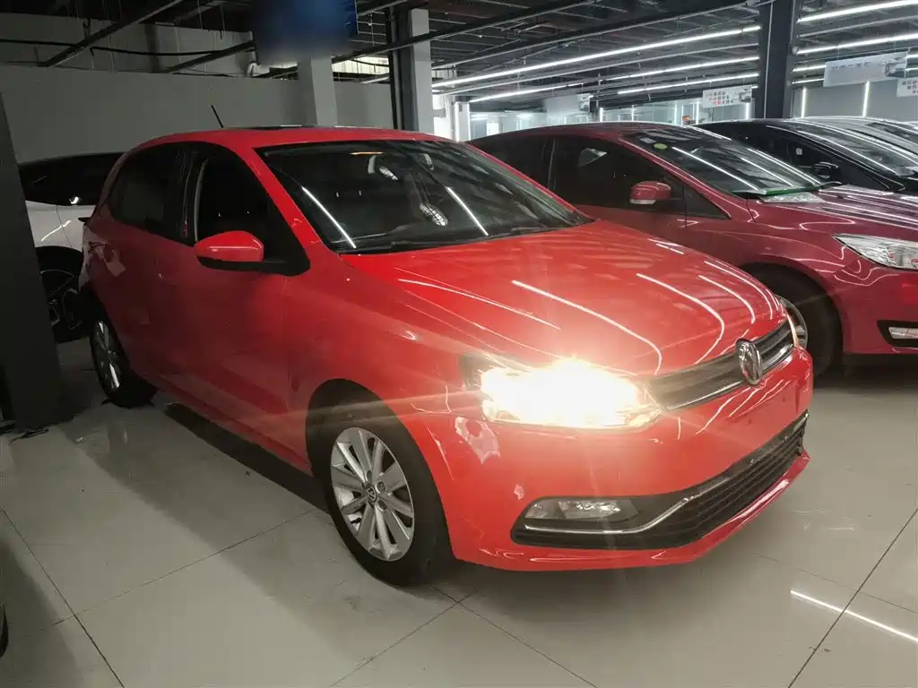 Volkswagen Polo 2016 1.6L Automatic Comfort фото 22